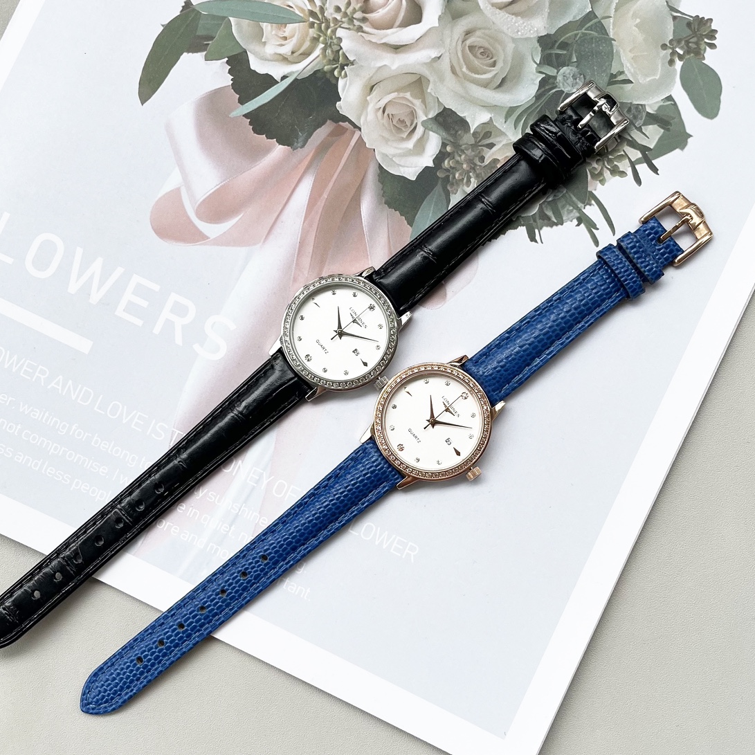 ?? Leather white 220. Steel 240. Gold 20. Ceramic 20. LONGINES?? Couple watch Original imported quartz movement 316L stainless steel case Diameter 39mm for men 29mm for women 8mm thick ?? If today 's sunshine ?? STOP its dazzling light. Then a smile of yo