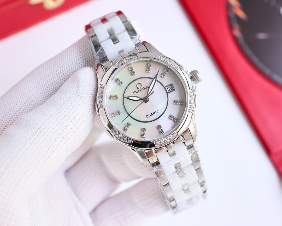 Belt 280, steel belt 300
?? Classic style is timeless
Brand: Omega
Style: Fine ladies' watch
Movement: Imported quartz movement
Case: 316 stainless steel case
Diameter: 34mm thickness 11mm
Companionship is the longest declaration of love, but a gift is th