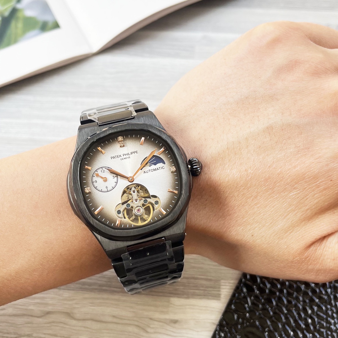 Belt 500 Steel belt 530 (gold and white same)
Nautilus collection beloved by men ??
[Latest] : Patek Philippe ?? best design ?? Exclusive launch ??
?? Type ?? : Fine men's watch
[Strap] : Rubber strap
?? Movement ?? : High-end automatic mechanical movemen