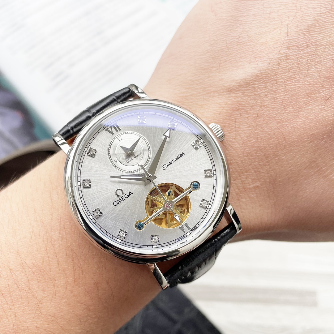 Belt 540 steel belt ?20
[Up to Date] : Omega ???? three-stitch design
?? Type ?? : Fine men 's watch
[Strap] : Genuine cowhide strap ///316 stainless steel strap (comfortable and durable)
?? Movement ?? : High-end automatic mechanical movement
?? Mirror ?