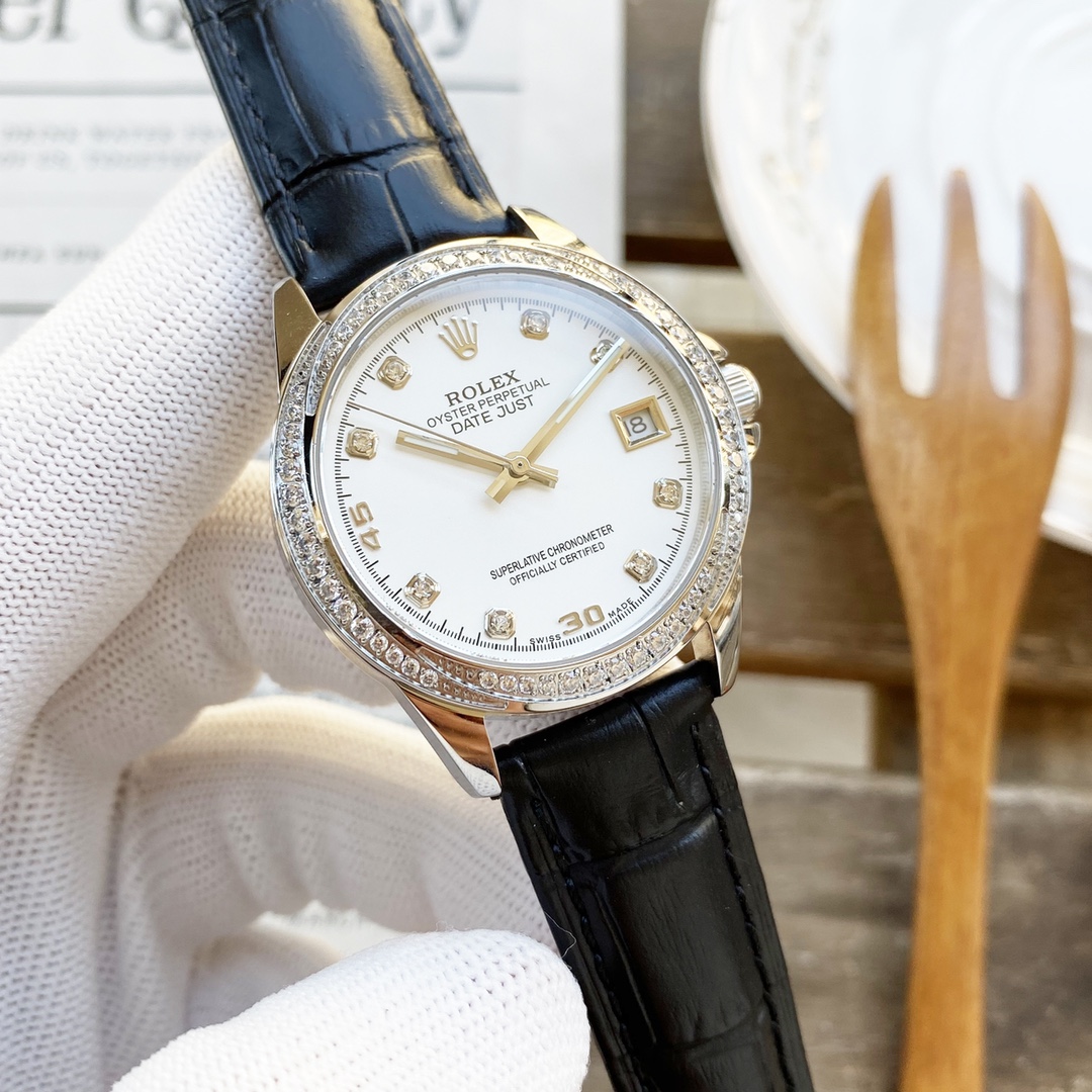 ?? Strap 570 Ceramic 600 ?? Rolex-Rolex
A must-have mechanical watch for goddesses
Imported Citizen 8215 movement
Sapphire glass mirror
316 steel diamond-encrusted case
Genuine cowhide strap/ceramic interceramic steel
35mm in diameter and 10mm in thicknes