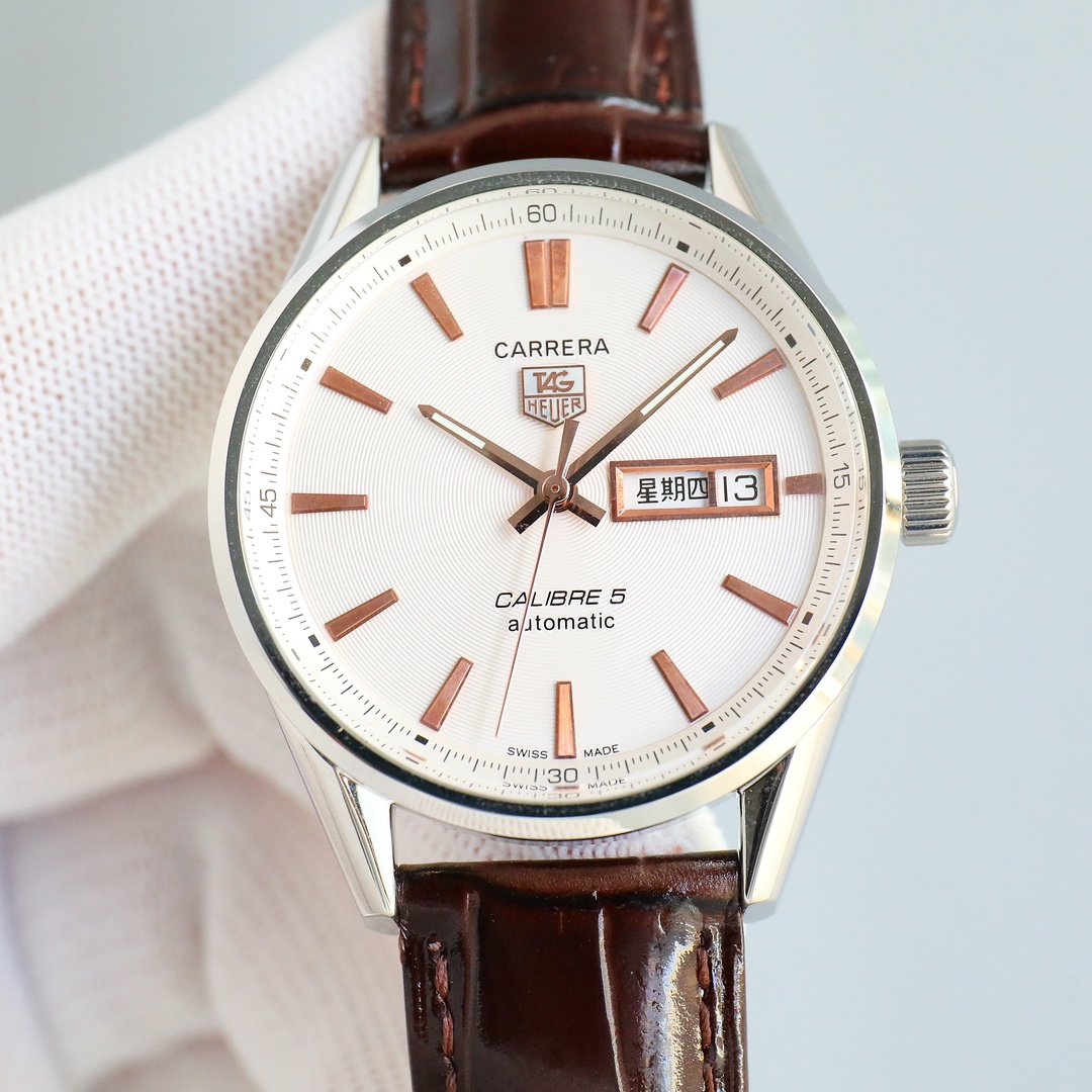 Belt 1000 Steel belt 1050
TAG Heuer Carrera series WAR201A.FC6266 Business Casual Chinese and English dual Calendar watch with original Swiss 2836 automatic mechanical movement 316L stainless steel available with genuine leather strap original folding cla