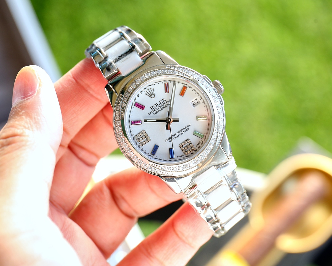 Belt: White 260, Rose 280, Ceramic white 280, Rose 300
?? Rolex ?? Fine quality ?? latest release ?? Delicate wrist beauty ?? harmonious immortal ?? flawless ?? Subtle Yuer ??
?? Brand ??: Rolex (the actual product is more beautiful and recommended)????
?