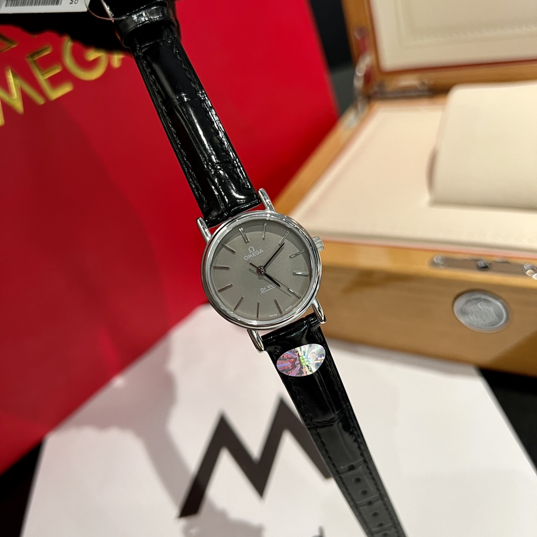 ?? Belt white 280 pieces 300??
# vintage Omega Western longines simple little gold bean, simply CHIC ??! Small size 26mm understated yet not lacking in detail beauty, dial scale is too slender and delicate! Retro and unique, no duplication when worn, sapp