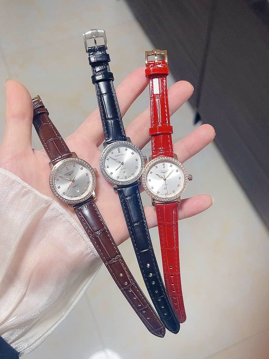 White belt 220, gold belt 240, steel belt +20, ceramic belt +40. [New Style Classic Hot Sale] Longines - Ladies watch Imported quartz movement Mineral tempered glass 316L Stainless steel case Genuine leather strap Fashionable design Elegant and grand Size