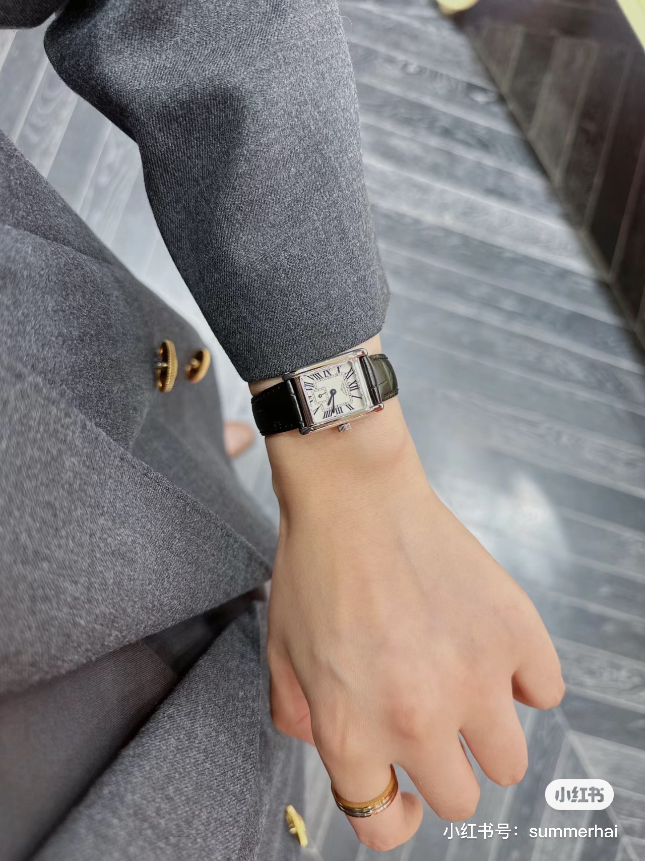 ?? Strap aperture 280 Diamond ring 300
Love ?? LOVE ??
Mini Daijo checkered boxes arrive ??????
A small and delicate case with pure and soft lines
This is definitely a must-have MINI new favorite in your jewelry watch cabinet (size 21.5??29)