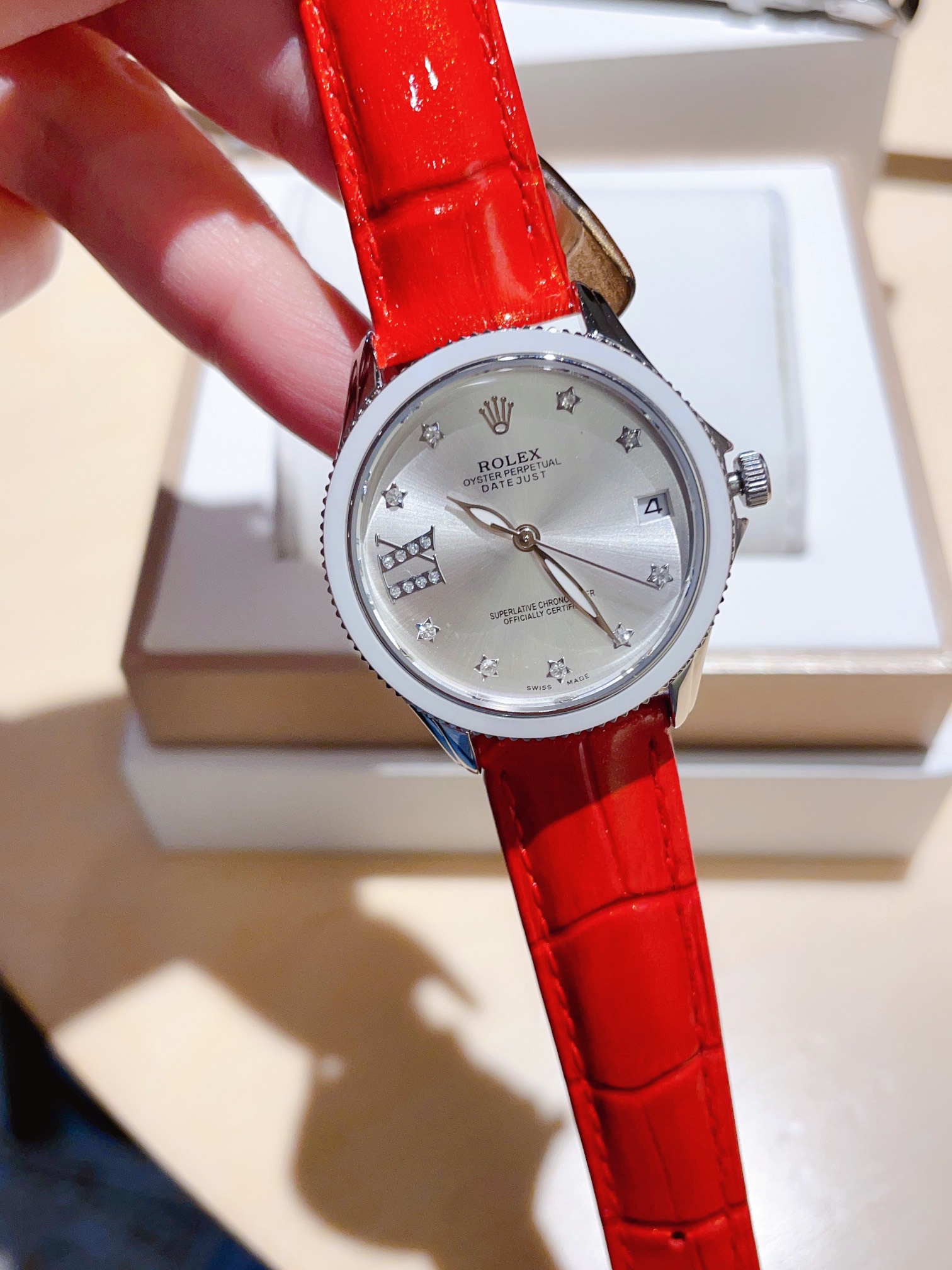 Youdaoplaceholder0 Steel 500 Ceramic 530?? Brand: Rolex -Rolex style: New women's mechanical watch movement: imported Citizens 8215 mechanical crystal: imported sapphire glass strap: genuine cowhine strap /316L steel interceramic strap size: Diameter 34mm