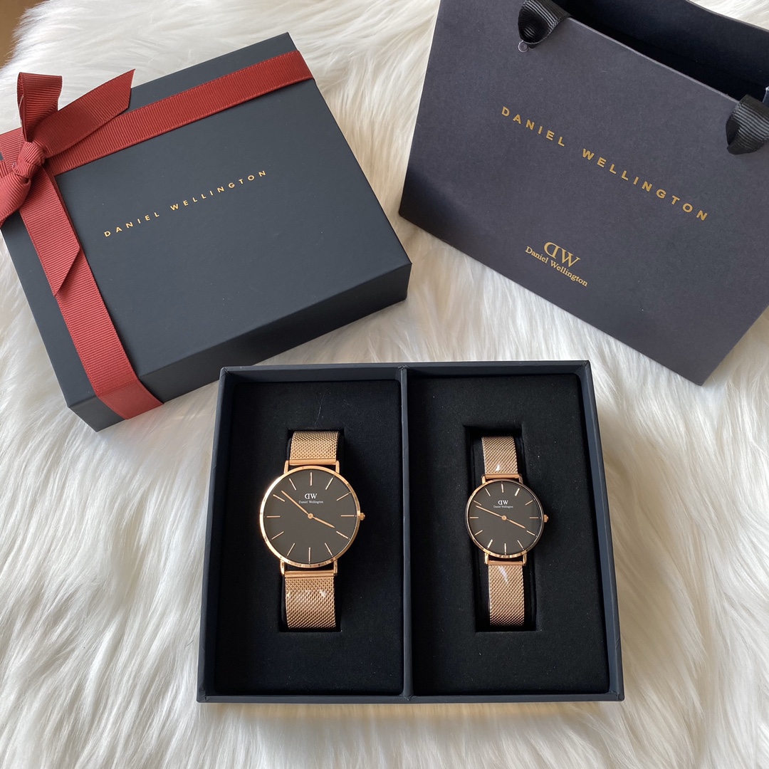 Happy Valentine's Day ????
Dw official website update in sync! With a slim body and a clean dial, the design is simple, but the details are not sloppy at all. Every detail reveals taste and texture, 40mm 36mm 32mm 28mm mineral-tempered glass mirror, with 