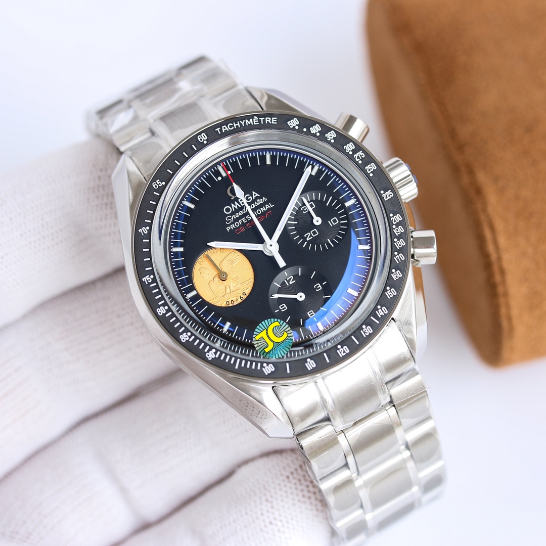 The new omega Speedmaster Moon Landing returns [Professional Moon Watch] The story of the Speedmaster is about being taken to the moon by Armstrong (the watch was left in the capsule). The case is made of imported 316 stainless steel, with a fine brushed 