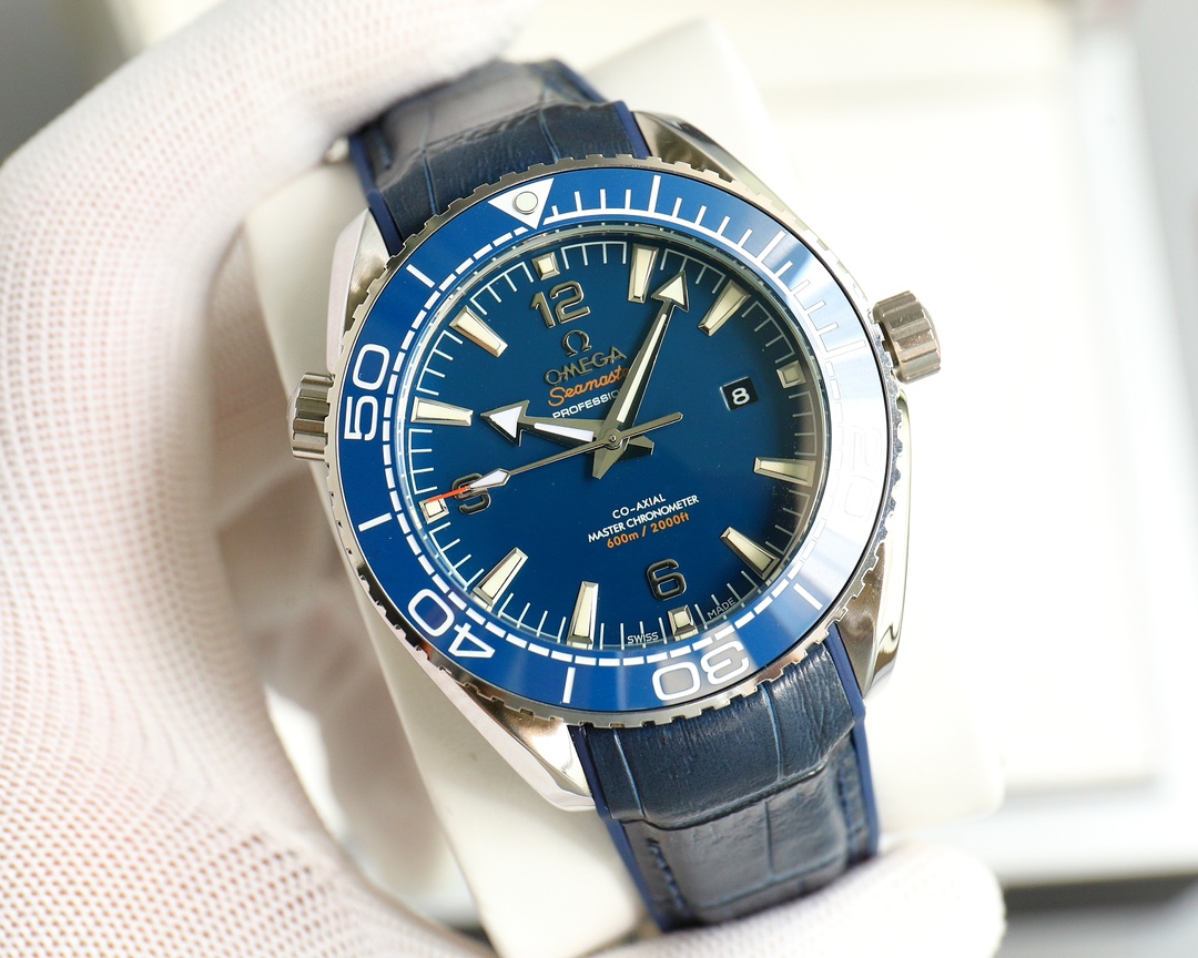 Japanese plate 750, Pearl Plate 650
[Official steel band fine-tuning clasp]
The 2022 Omega Ocean Universe 600 M Diving watch is highly recommended by Omega. Exclusive quality across the web
[Movement] Equipped with coaxial 8900 plate, correction movement 