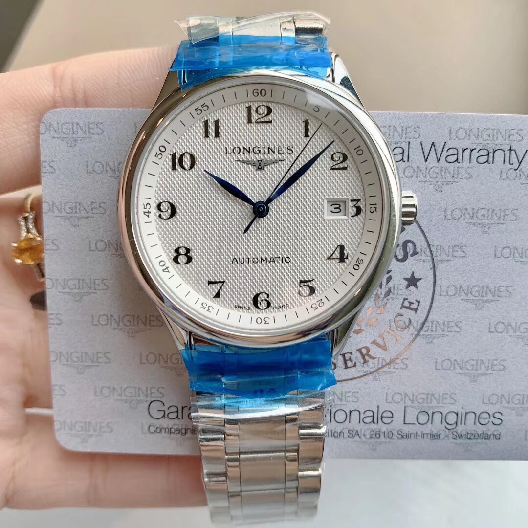 Three yards in one detail control ?????? Business Casual Simple Classic ?? -- The perfect bestseller is coming ???? Citizen Mechanical watch from the Master collection
?? Size ??40mm
[Movement] New original Citizen 8215 movement, corrected official latest