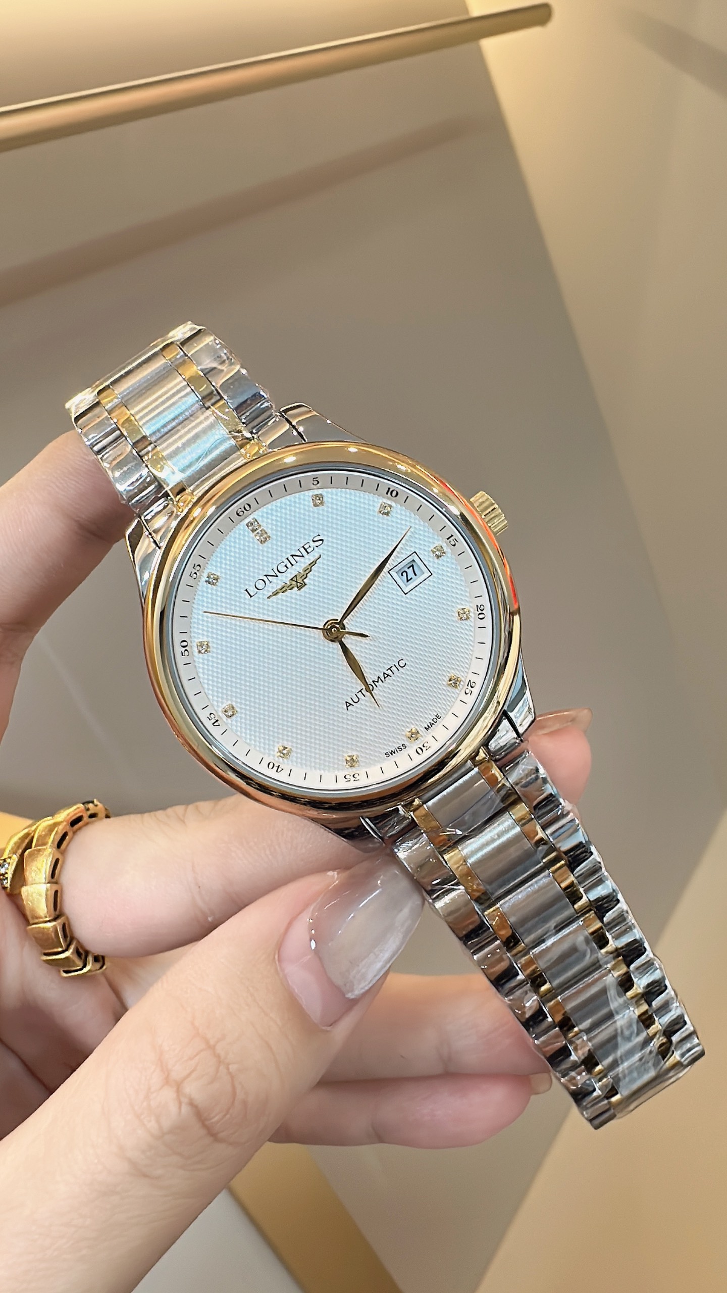 Three sizes in one detail control - the perfect bestseller is coming ???? Master collection Citizen Mechanical Watch for men
[Size] 40mm
[Movement] New original Citizen 8215 movement, corrected official latest original L888 rotor, accurate timekeeping, st