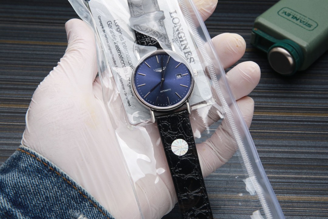 Taiwan factory production: White 640. Gold ?20. (This product has been strictly tested for water pressure resistance, water resistance up to 120 m ??)
?? This product is shipped in the form of three codes, return and exchange are in the form of three code