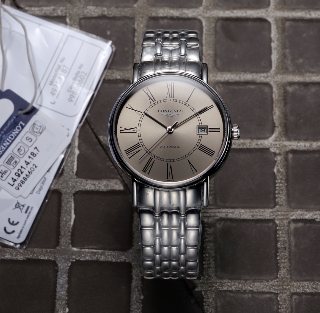 Taiwan factory produced: White steel 660. Gold ?20. (THIS product has been strictly tested for water pressure resistance, water resistance up to 120 meters ??)
?? This shipment is in the form of three codes, return and exchange are in and out in the form 