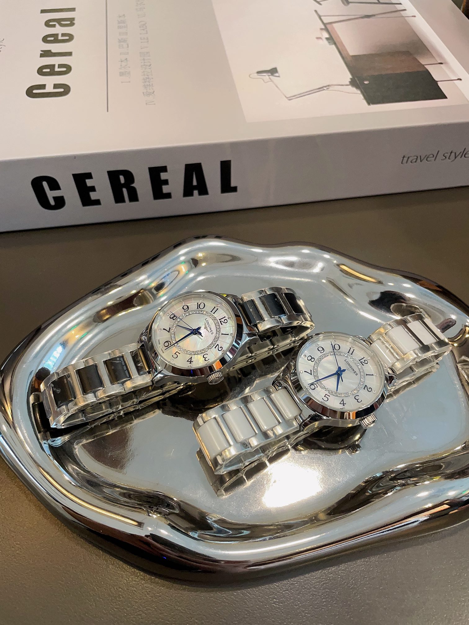 Ceramic ?? White 250 Gold 270 diamonds ?30
2022 Omega ?????? Ladies Watch Imported quartz movement 316L Stainless steel case Stainless steel strap 32mm diameter 8mm thick ?? This watch is beloved by women, and on different occasions ?? it showcases their 