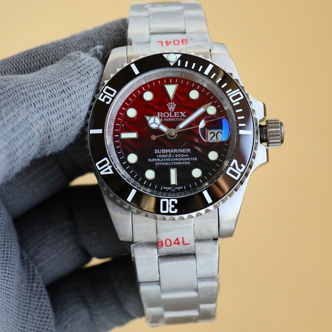 Uniform 520
BOBO new Rolex If you don't like the same street watch Submariner, he is definitely your kindred spirit. Based on Rolex's most classic Submariner series Submariner, the bezel has been revised twice, the Japanese imported 8215 automatic mechani