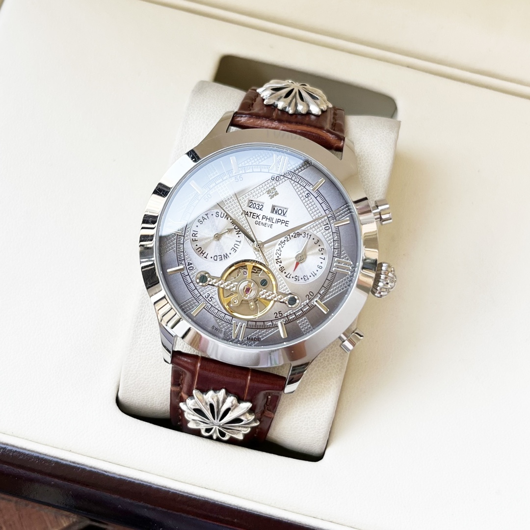 Uniform 600. ?? Stylish and Elegant ?? PATEK PHILIPPE Men watch Automatic mechanical movement Mineral tempered glass 316L Stainless steel case Genuine leather strap Simple and elegant Business Casual Size: 42mm diameter 12mm thickness