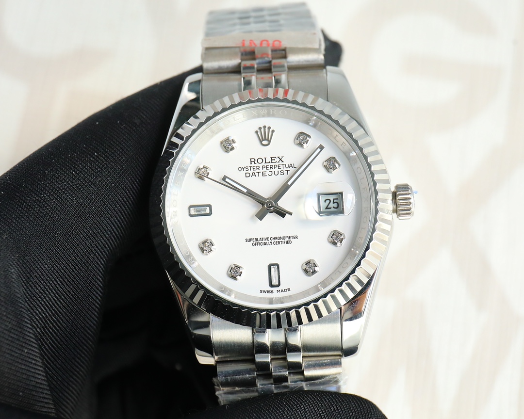 Uniform 680, gold and white same
Men LOVE three-hand watch ??
[Latest] : Rolex ?? Best design ?? Exclusive launch ??
?? Type ?? : Fine men's watch
[Strap] : 316 stainless steel strap
?? Movement ?? : Citizen mechanical movement
?? Mirror ?? : Sapphire gla