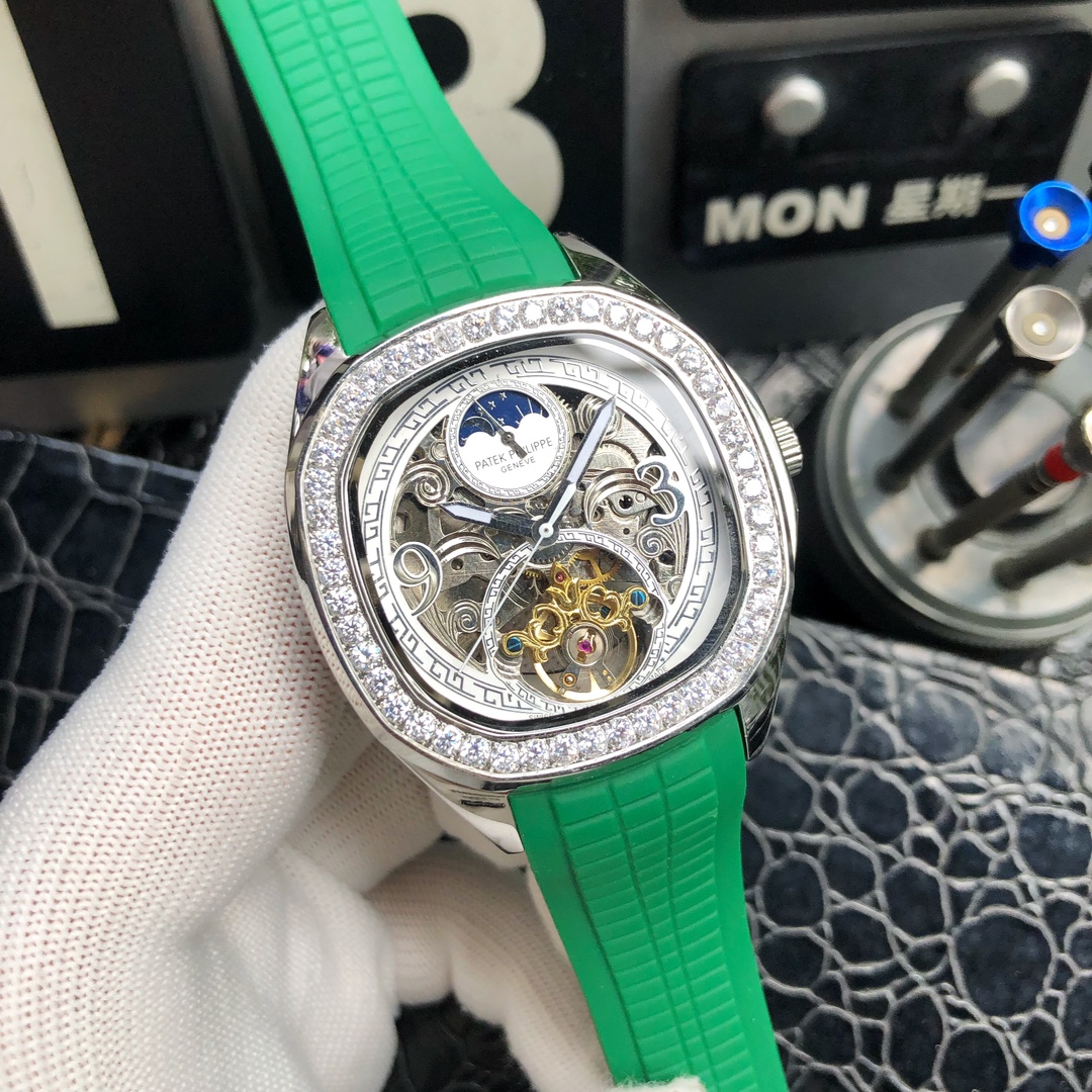 Uniform: 570??
Brand: Patek Philippe ---- Noble HIGH-END men's watch! Luxury GRAND type, premium top men watch, top mechanical movement (stable) Top 316 stainless steel (durable) Mineral super mirror glass (high definition, durable) STRONG three-dimension