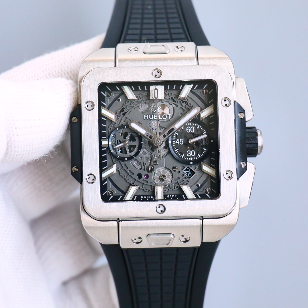 Uniform: 1900
New core piece HUBLOT proudly presents the new SQUARE BANG UNICO watch, crafted from Hublot square Big Bang stainless steel, lightweight, comfortable to the touch, cost-free, sapphire glass, textured rubber strap from the Big Bang series, an