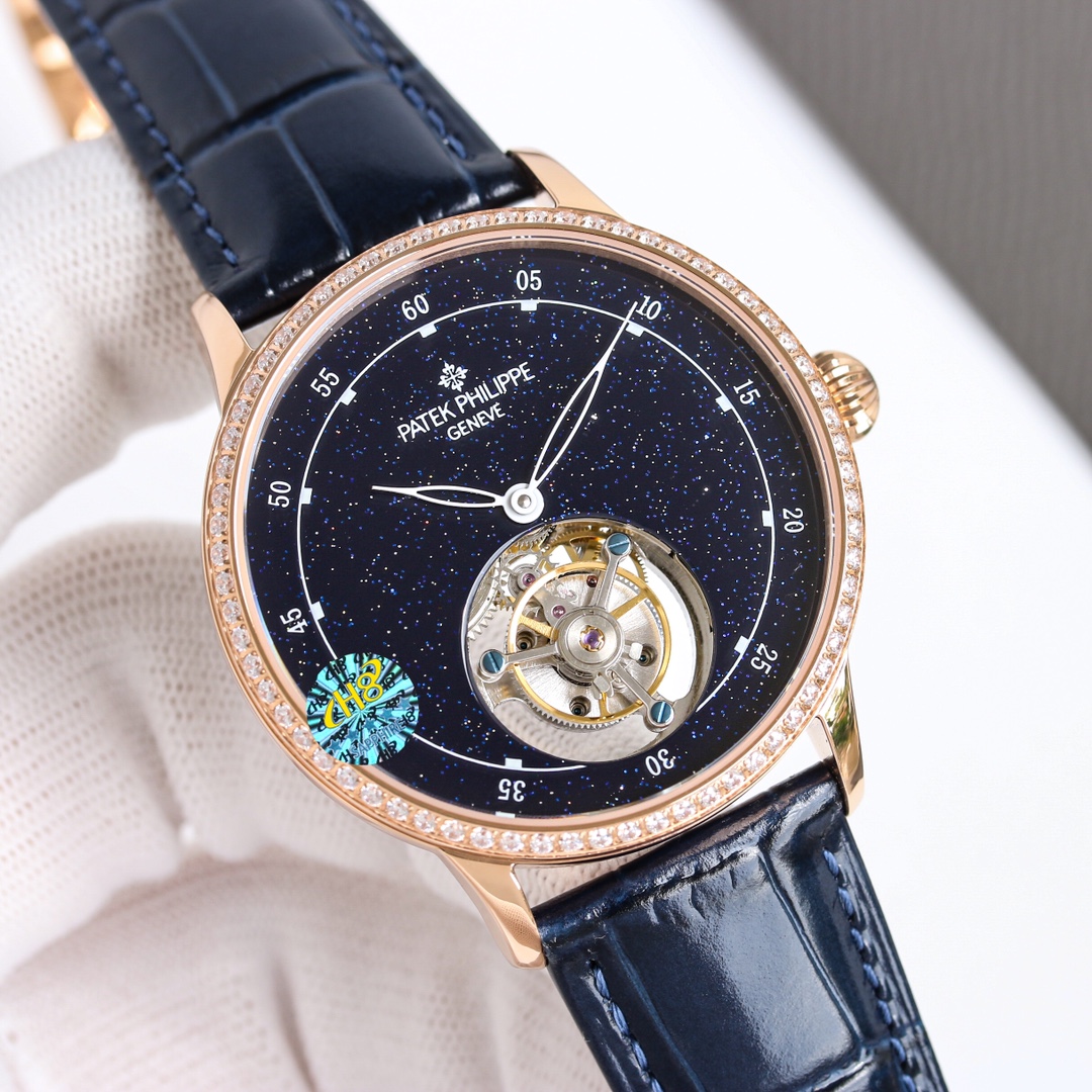 Uniform: 3300
The King of watches - Why Patek Philippe has such a high reputation and status, all thanks to this Starry Sky coaxial Tourbillon watch, the boundless starry sky is out of reach, the deep blue night sky is filled with twinkling stars, the tou