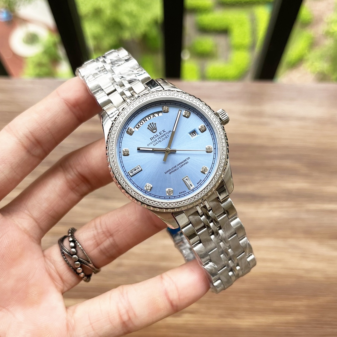 Uniform 700
?? New ROLEX ??ROLEX ?? Double date 6 9 diamond-dial diamond-ring unique ???XT1 fine men 's watch, multi-functional design, noble and elegant, gentlemanly style, excellent quality, selling well in the city. ?? New Rolex ?? Rolex ?? dual date 6