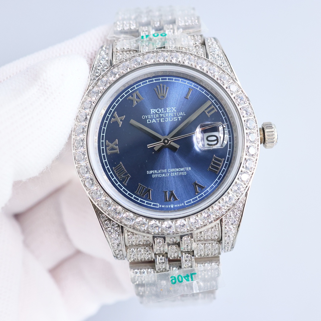 Five-bead steel band uniform 1800 buttons set with diamonds 2100
Three-bead steel band uniform 1900 buttons set with diamonds 2200
Brand new literal single-row large diamond-encrusted ring openings
Five-bead steel band with three-bead steel band
The ROLEX