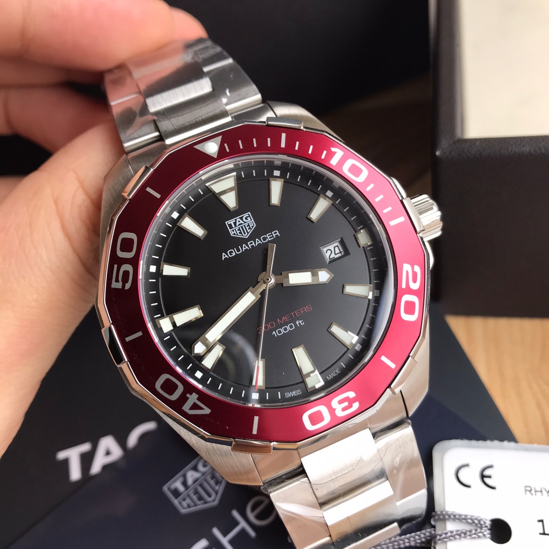 New arrivals! Original Tagheuer, quartz watches from the TAG Heuer Submariner collection! ~ 43mm diameter, sapphire crystal, super luminous hands, original quartz movement, supports disassembly for inspection, extremely difficult stainless steel wire draw