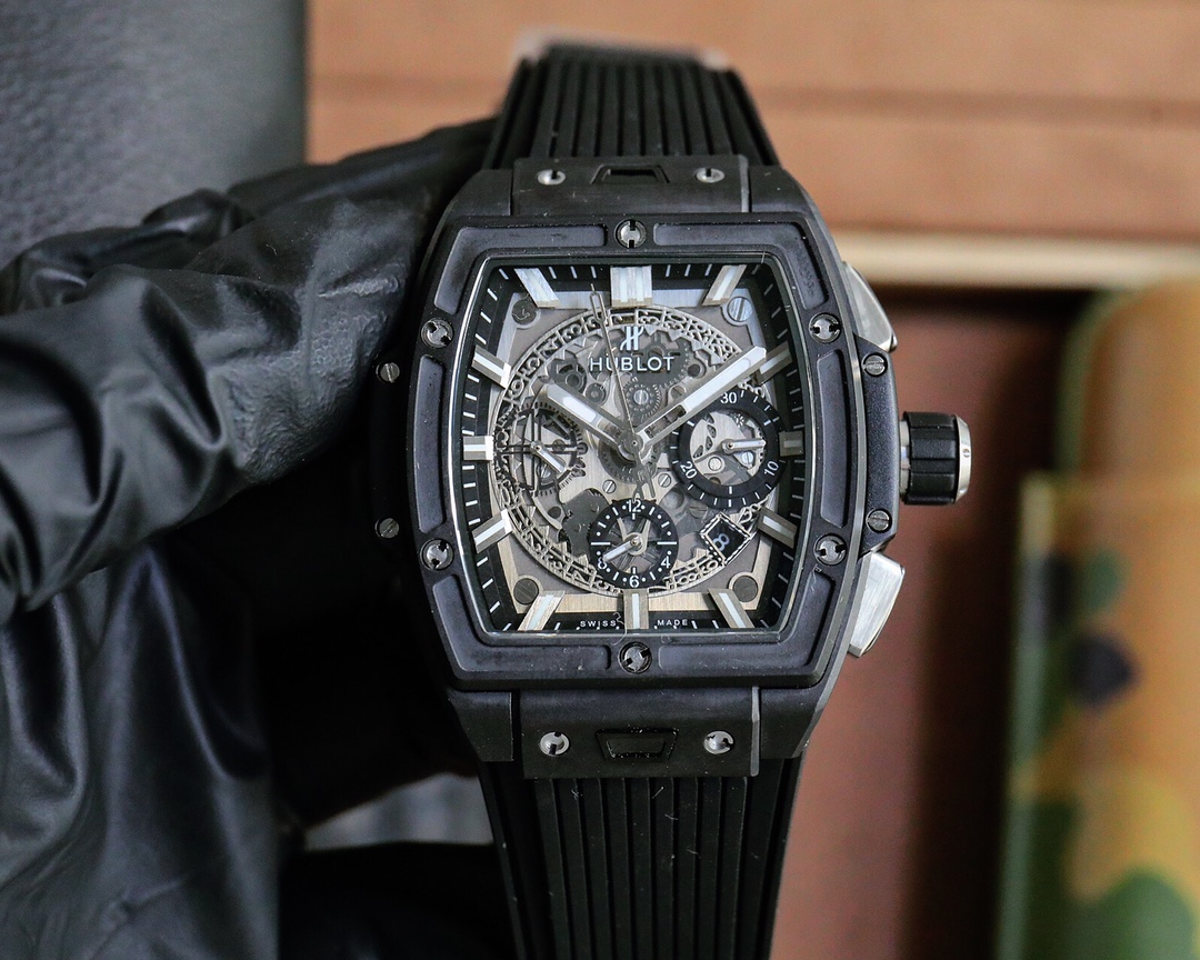Hublot 2023 Miracle New Collection - The Lustful Ceramic Top replica of the Hublot. HUBLOT SPIRIT OF BIG BANG collection timepieces!
Hubiot launches a new Spirit of Big Bang limited edition watch! Barrel-shaped skeleton with a diameter of 42. Ceramic and 