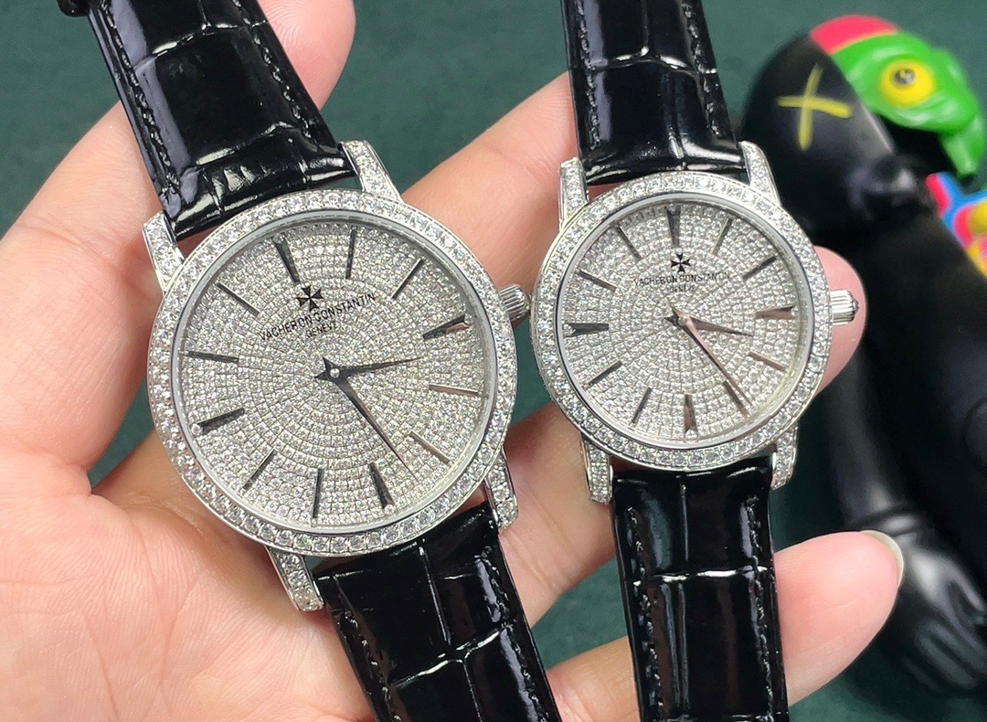 Round diamond 600?? Square diamond 700
Vacheron Constantin Heritage 81579/000G-9274 watch, elegant and grand movement: original Swiss quartz movement, leather strap: imported cowhite imitation alligator leather (leather strap will not be flowered, disting