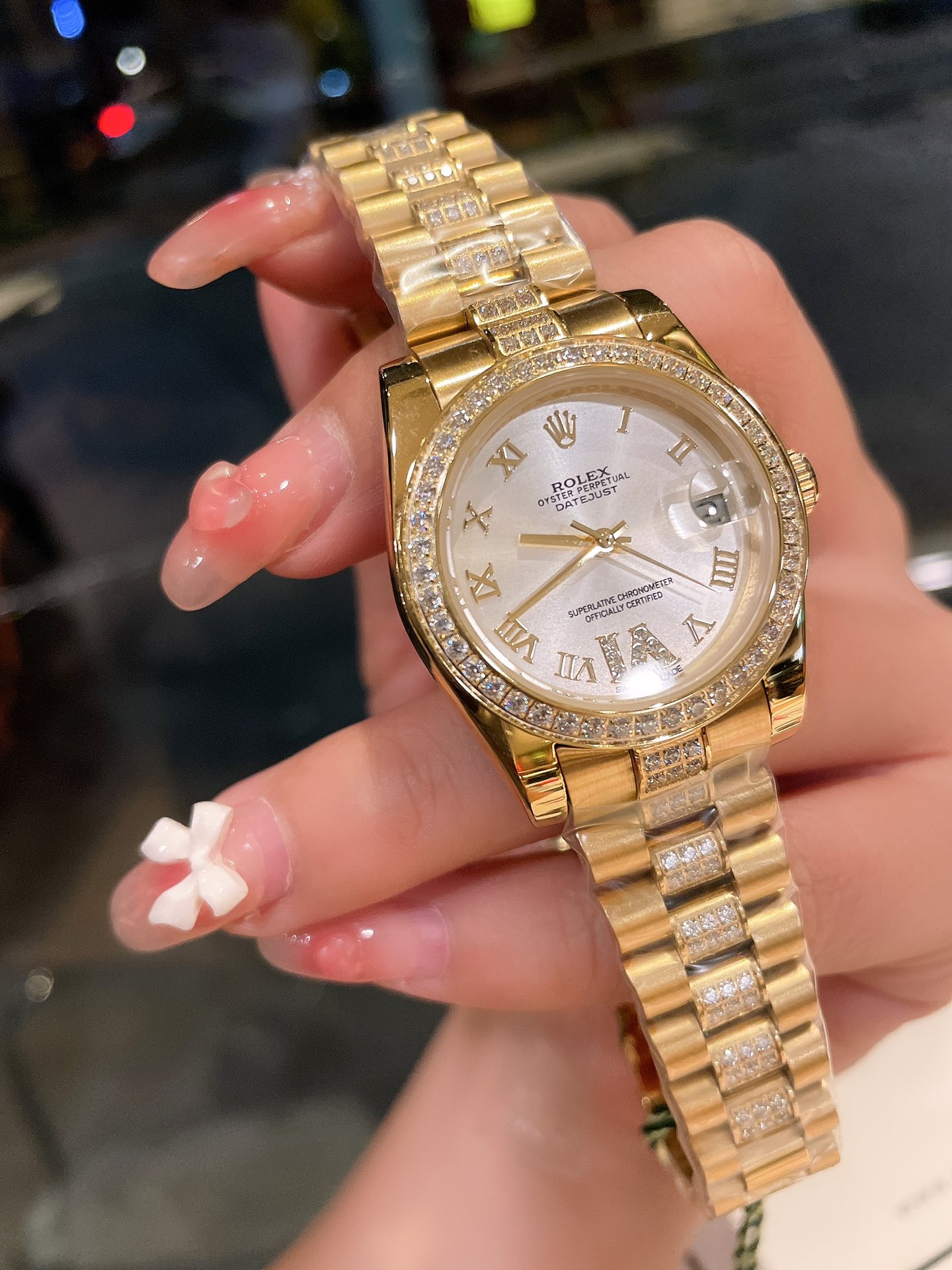?? Diamond strap 360
Rolex Datejust series classic women Solid five-bead steel strap - original buckle Little Red Book Hot recommendation design shows unique noble elegant goddess temperament! The 316 stainless steel case is hand-set with Swarovski crysta