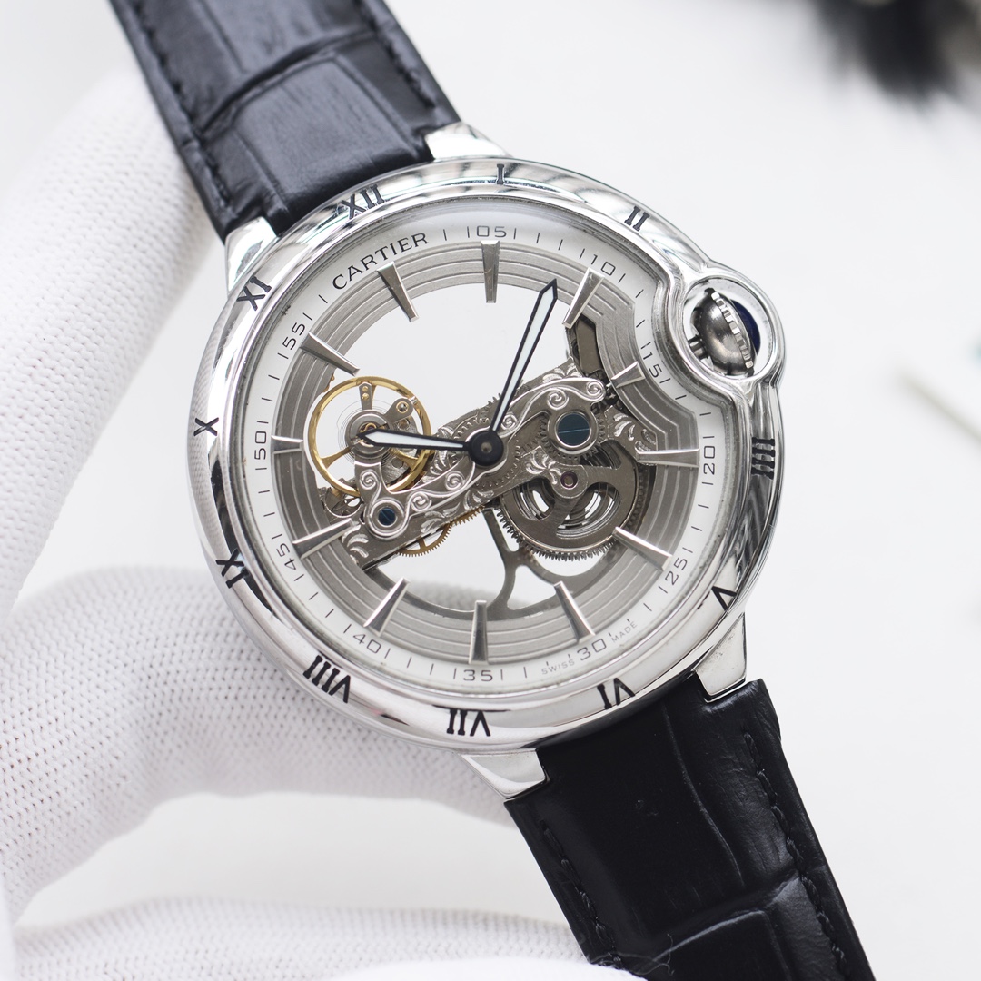Exclusive: 550
Brand: CARTIER -CARTIER????
Type: Men 's watch ????
Case: Top 316 stainless steel L
Strap: Imported calfskin strap
Movement: Fully automatic imported mechanical movement ??
Mirror: Mineral scratch-resistant mirror glass
Size: 44mm diameter 