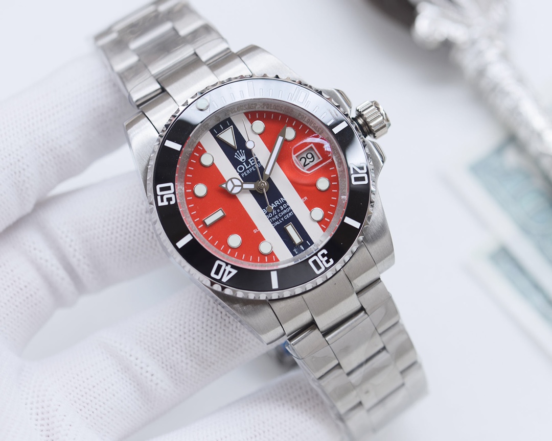 Exclusive: 550
Brand: Rolex-Rolex ????
Type: Men 's watch ????
Case: Top 316 stainless steel L
Strap: Imported calfskin strap /316L stainless steel strap
Movement: Citizen 8215 mechanical movement ??
Mirror: Mineral scratch-resistant mirror glass
Size: 42