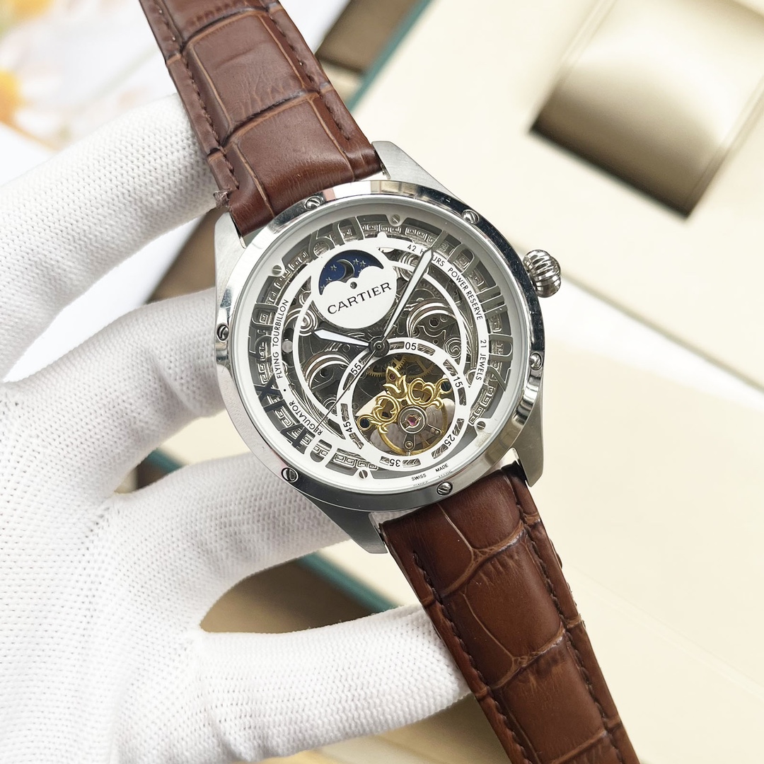 510. Cartier -Cartier ? ??????? Fine men 's watches, new skeletonized design, noble and elegant, gentlemanly, excellent quality, selling all over the city. ?? ?? with automatic mechanical movement, top-grade 316 stainless steel case, imported calfskin str