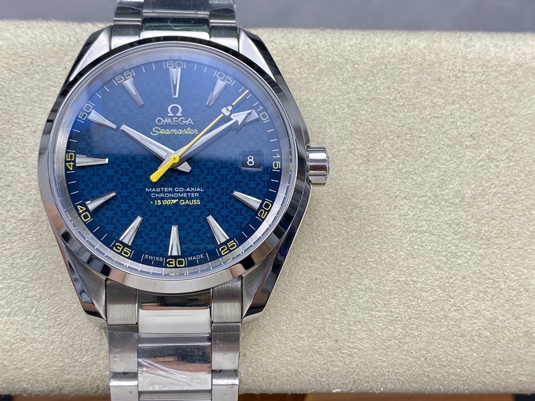 SJ 1300
N1 Factory OMEGA ??OT1 Seahorse 150M series new release, shock COMING! Seamaster 150 series
1? SPEND a huge amount of money on original MOLD cnc shell SLEEVE, no COST, size 41.5mm thick 13.5m ORIGINAL VERSION!
2? Imported 904L stainless steel case