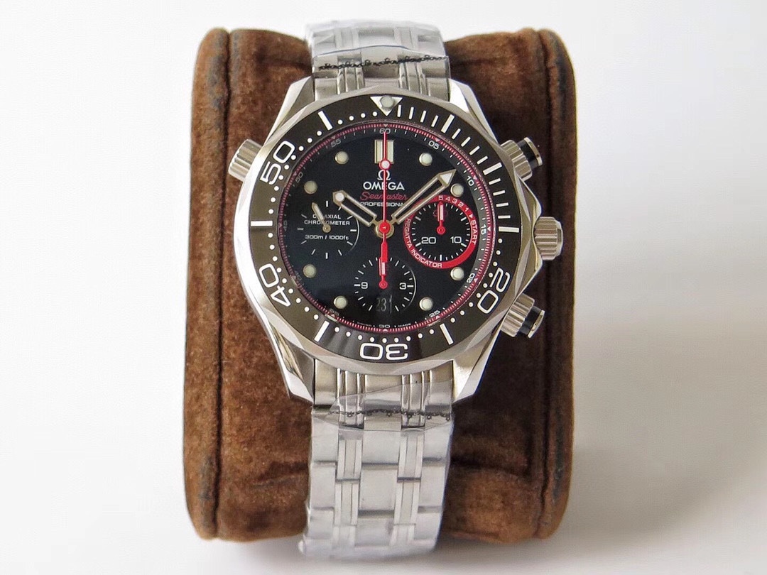 SJ 1500
OMEGA Seamaster "New Zealand Chieftain" ??OB2 multifunctional chronograph, the most cost-effective reproduction of the 7750 movement ever. [Case] The watch is 41.5mm in diameter. Made of hardened AISI316L stainless steel and finely polished by wat