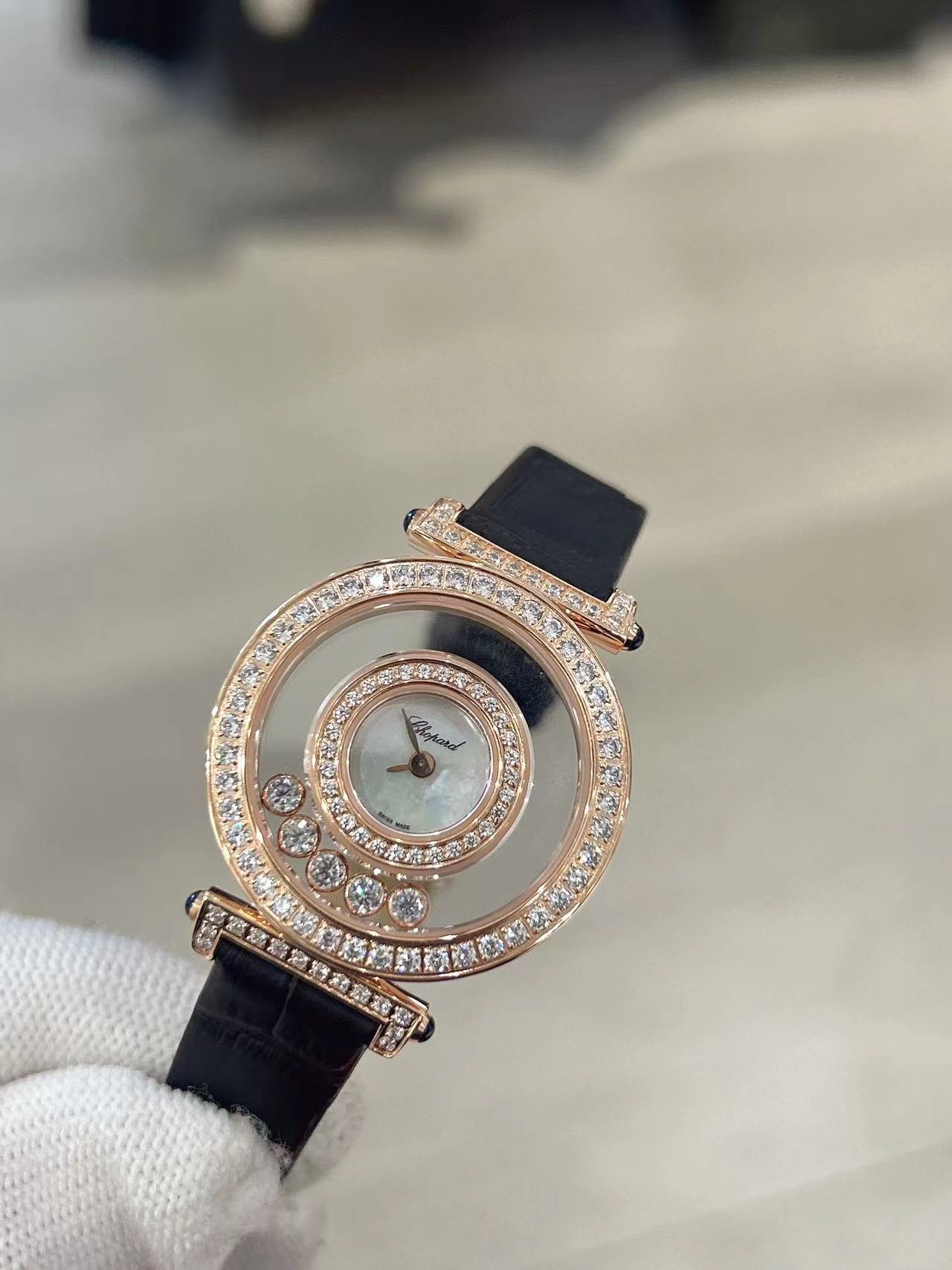 ??650 latest market top version ? happy Diamond chopard series ?? The best-selling chopard (Chopard) happy sport series that will make you beautiful without friends! Ladies' watch! So WITH modern FASHION design STYLE, perfectly PRESENT THE avant-GARDE, EL