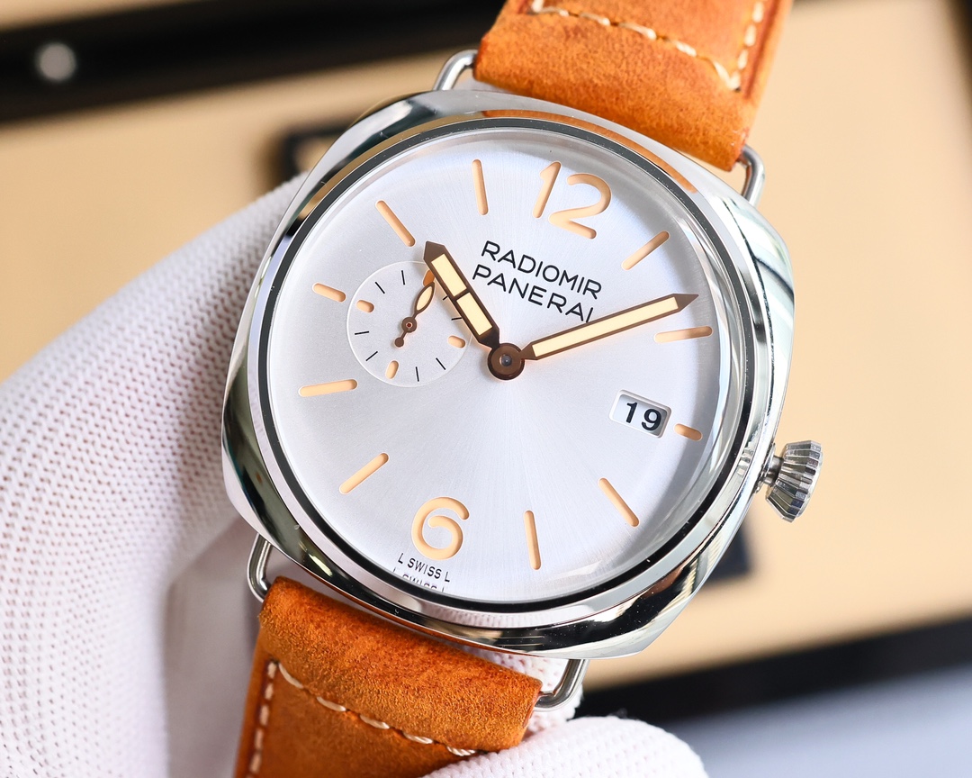 670. 7? Panerai Raemir series PAM01026 [latest V7 version Panerai with original imported automatic mechanical movement ?? Made in Panerai 's new material BMG-TECH?, with high strength and scratch resistance. Each watch is one of a kind. The circular hour 