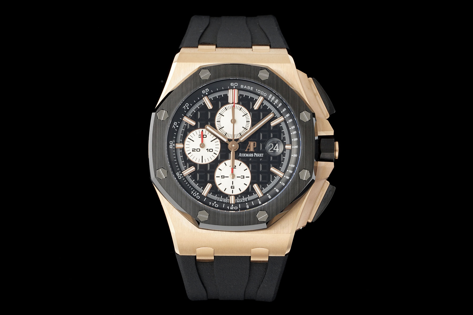 New counterweight poison! Hot! -- Classic Style
APP Factory releases AP Royal Oak Offshore 26400 series
1. The entire middle shell and back cover are made of 906L stainless steel, with a fine brushed finish on the front and a sandblasted finish on the bac