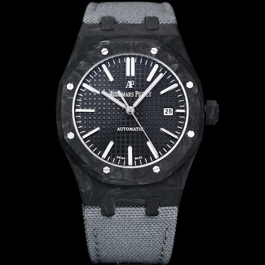 ?? [INA] AP Audemars Piguet Royal Oak High watch has placed increasing emphasis on wearing comfort and practicality. The heavy discomfort will be replaced by the "ultra-light" comfort, and with the advancement of technology, nobility no longer comes from 
