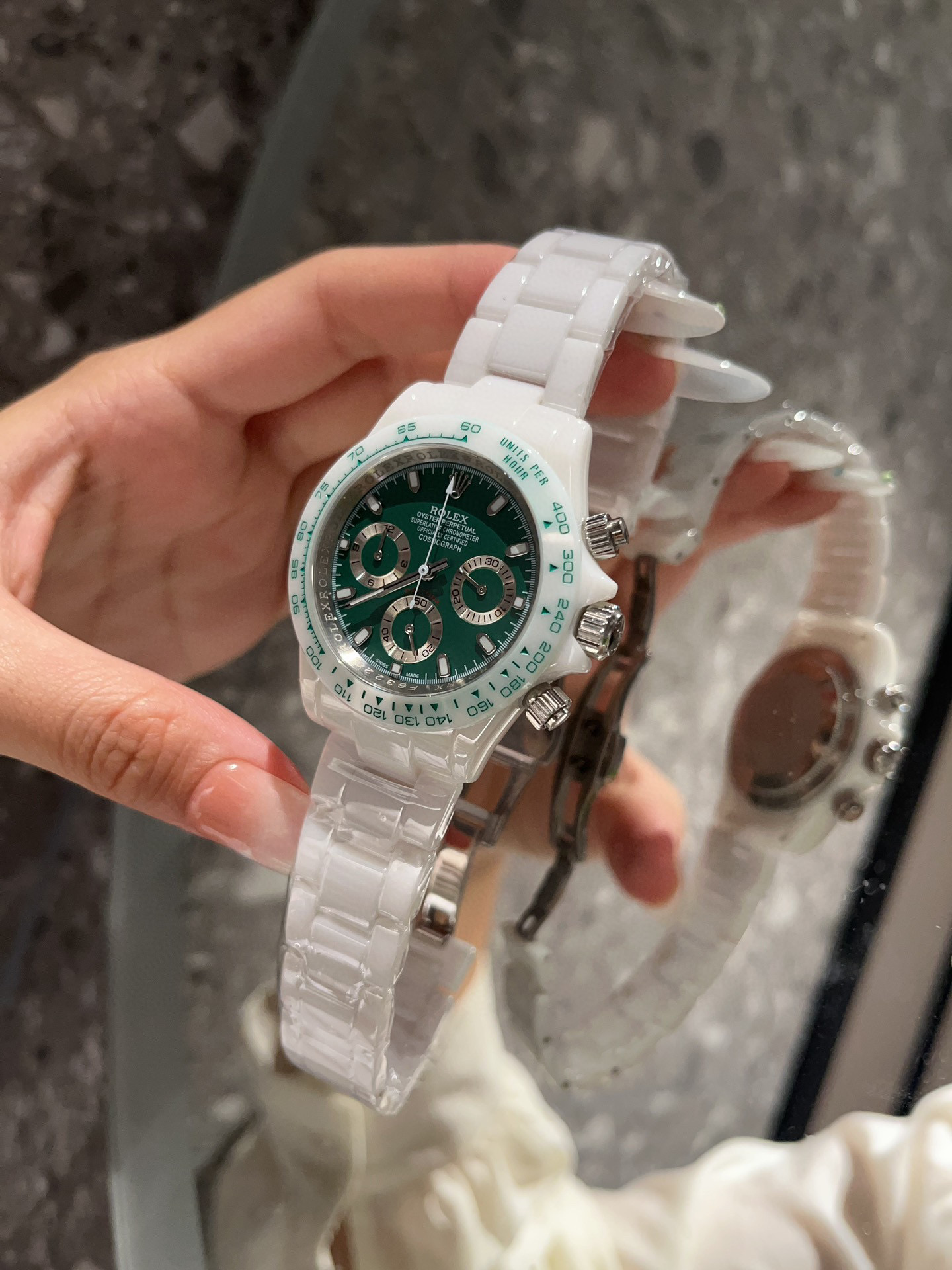 750?? New ?? ROLEX Daytona series ceramic case 43mm mineral-coated glass durable super luminous Japanese multifunctional chronograph quartz movement ceramic strap Original buckle The Rolex Daytona you can't put down once and for all