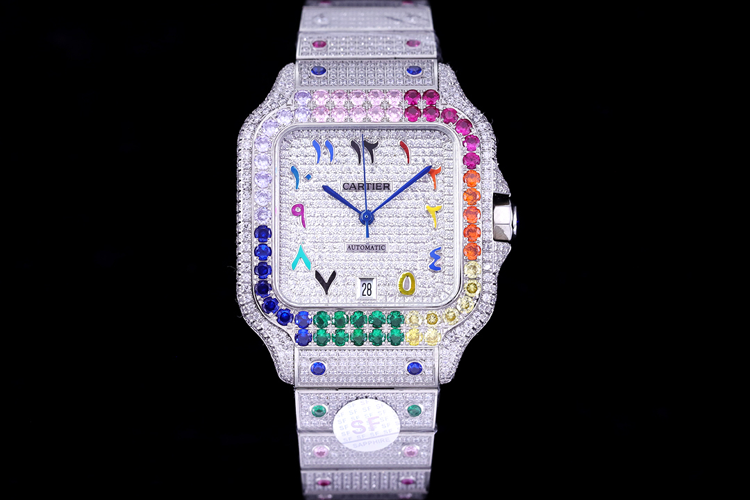 ?? New Cardia Santos ?? Starry sky is coming! The whole watch exudes the heat of summer, with a variety of colors and colors. It is set with multiple diamond colors. All the diamond colors on the dial can be matched and interchanged at will. The most outs