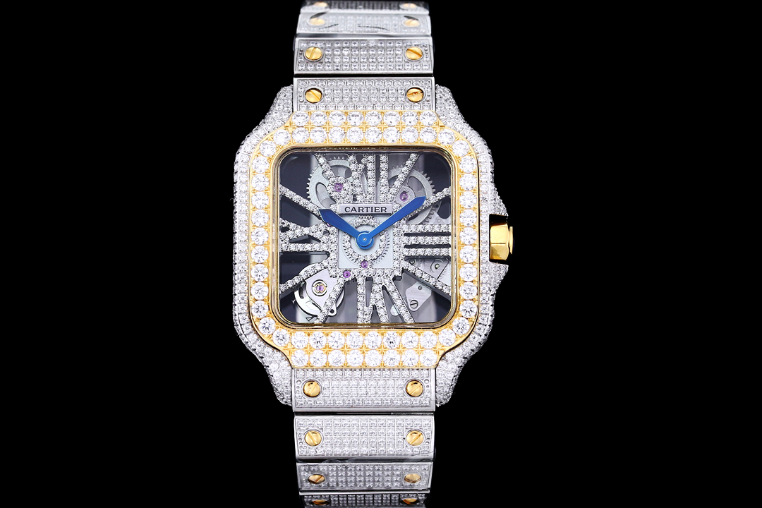 Cartier Santos Hollowed-out full diamond collection
First release SF creates the strongest 1:1 replica
The parameters are in sync with the original
Dial diameter: 39.8 mm
Movement: Swiss Ronda 4S20 modified quartz movement
Case thickness: 9.08 mm
Dial col