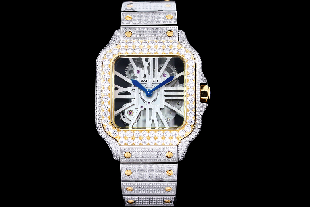 Cartier Santos Hollowed-out full diamond collection
First release SF creates the strongest 1:1 replica
The parameters are in sync with the original
Dial diameter: 39.8 mm
Movement: Swiss Ronda 4S20 modified quartz movement
Case thickness: 9.08 mm
Dial col