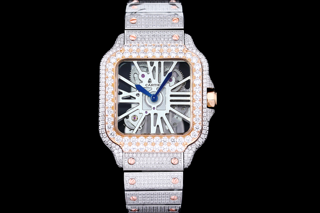 Cartier Santos Hollowed-out full diamond collection
First release SF creates the strongest 1:1 replica
The parameters are in sync with the original
Dial diameter: 39.8 mm
Movement: Swiss Ronda 4S20 modified quartz movement
Case thickness: 9.08 mm
Dial col