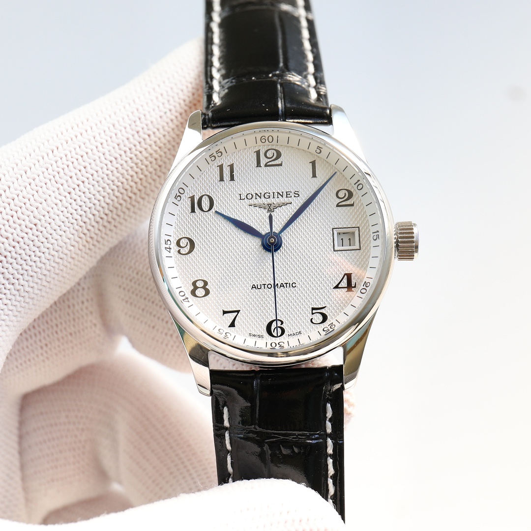 ??2025 Fireworks] New Longines L2.357.4 Master Artisan women 34mm[Fireworks]??
?? Size accessories strap is the same as the original ??
[Case] The size of the watch is 34?? 12mm. It has been carefully developed with no detail missed, meticulously restorin
