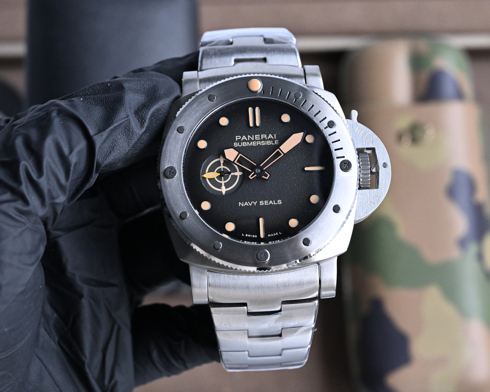 V7 Panerai New SUBMERSIBLE BMG-TECH? - 47mm Submersible Series skeletonized watch ?? with original imported 2555 automatic mechanical movement ?? Crafted from Panerai's new BMG-TECH? material, it offers exceptional toughness and scratch resistance. Each w
