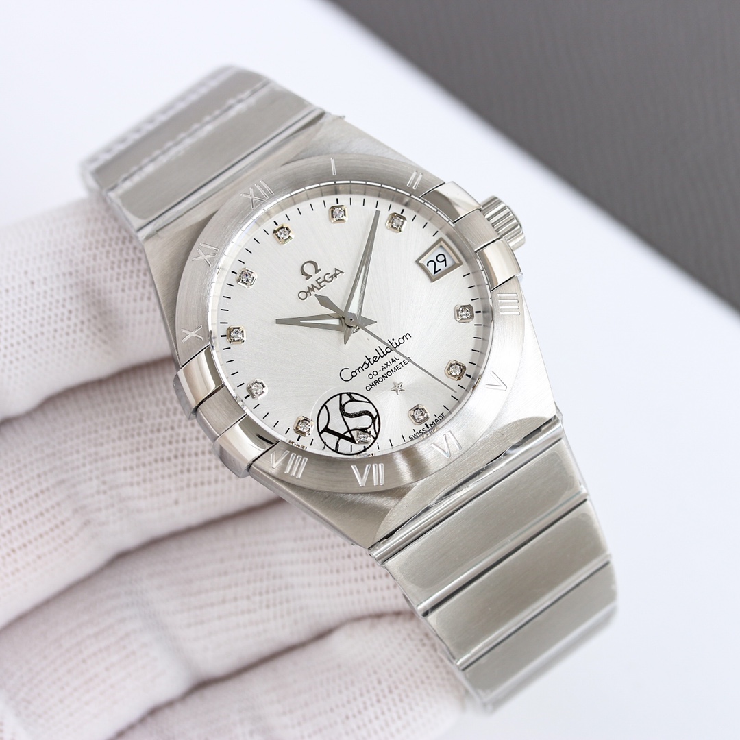 White shell 1300, gold shell 1350
New 38 size Constellation
"Market Top Edition, Original Mold" in the name of classic, showcases the extraordinary. The 38mm Omega Fifth generation Double English Constellation collection watch perfectly showcases the uniq