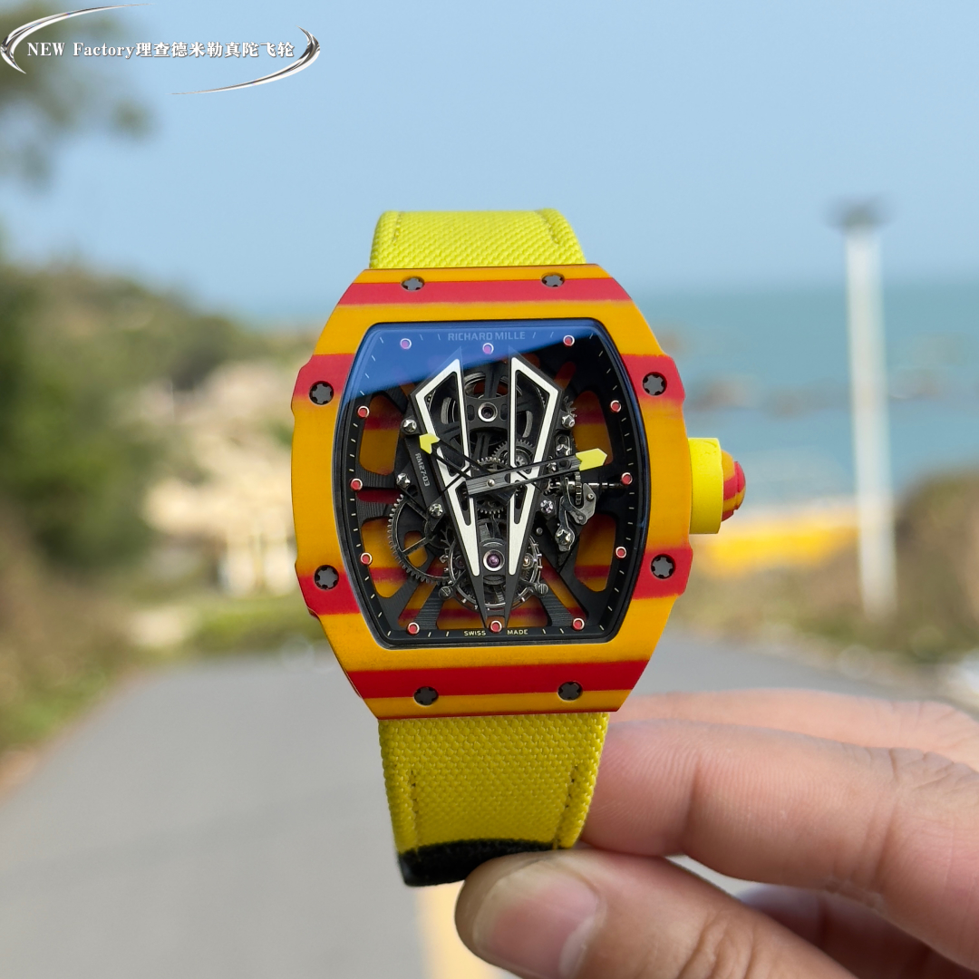 "NEW Factory" launches a big new, the king of 43.5g lightweight: Richard Mille MR27-03 Tourbillon watch
The RM27-03 tourbillon movement is crafted with great money, and the movement is integrated with the NTPT carbon fiber case! Creating the lightest tour