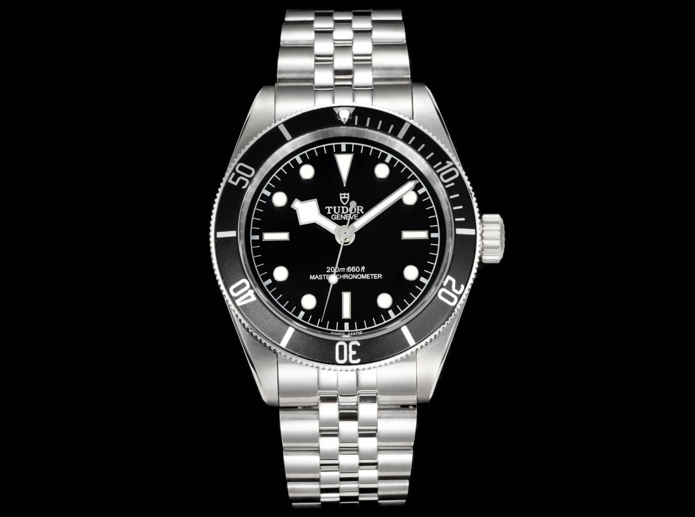 GR produced 1350
GR New product ~ TUDOR ???VC2 Black Bay collection is undoubtedly a huge product line for Tudor, with a new monochrome Black Bay launched this year, which is considered an absolute alternative to the Rolex Perpetual Black Submariner with 